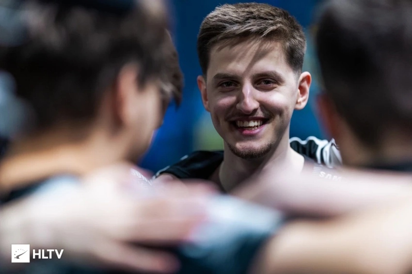 Рифлер FUT Esports по CS2 объяснил отказ игроков команды от перехода в другие клубы